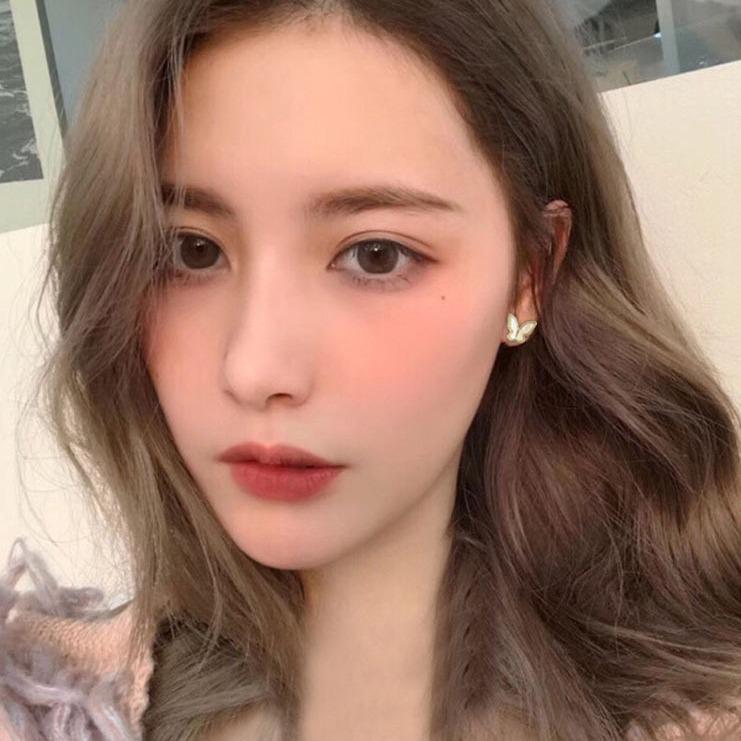 Mori Style Butterfly Clip-On Earrings: Fairy-Inspired, Retro Hong Kong Design, Elegant Niche Jewelry for Women