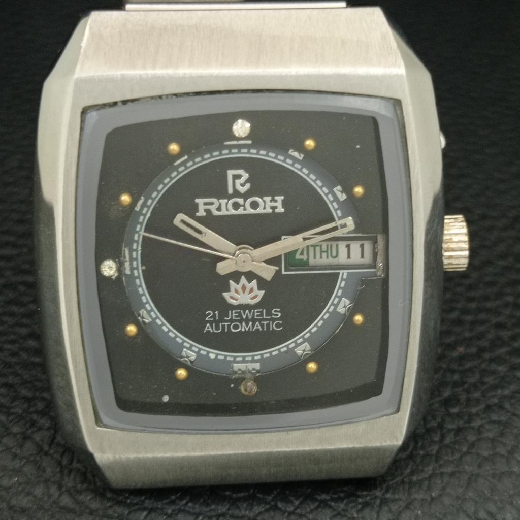 VINTAGE RICOH R31 AUTOMATIC JAPAN MENS BLACK COLOR DIAL WATCH A707931-1