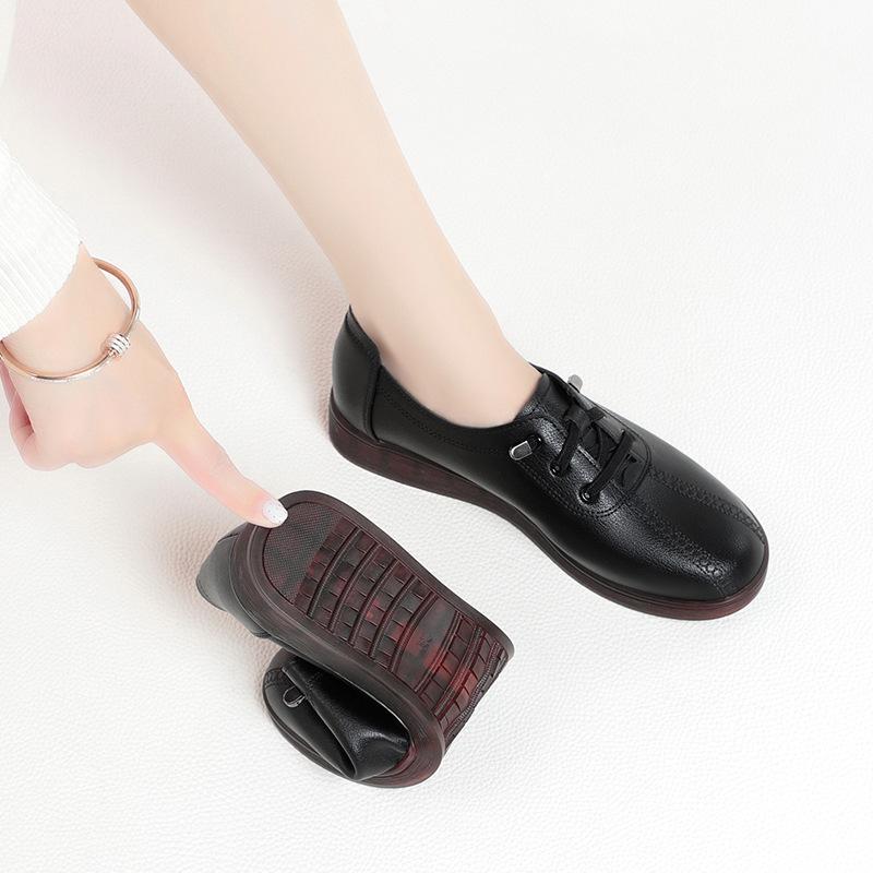 2025 Fashion Women Shoes Soft Leather Loafers Casual Shoes Soft Comfortable Low Heel Shoes No-slip Flats Middle-aged Simple