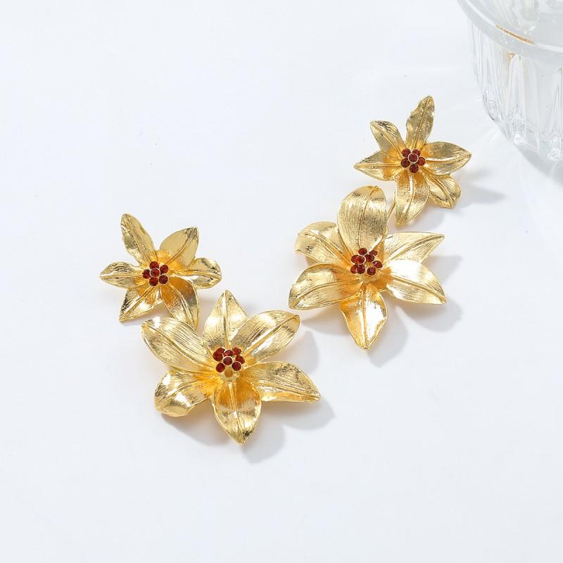 Boho Floral Alloy Earrings Women Gold Tone Dangle Statement Jewelry 2025 Fashion Accessory