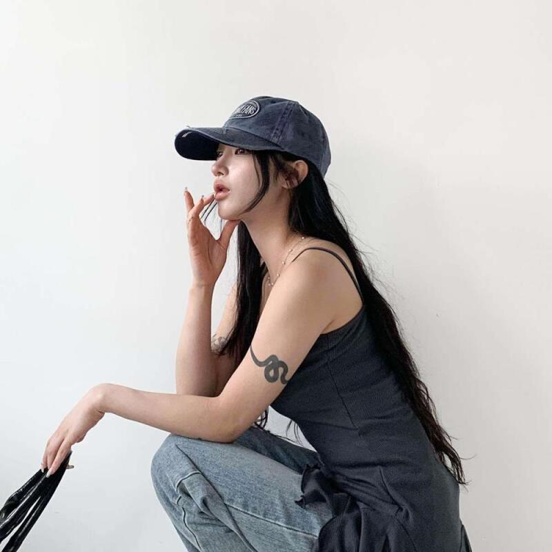 Women s Vintage Style Embroidered Baseball Cap Sporty Wash Navy