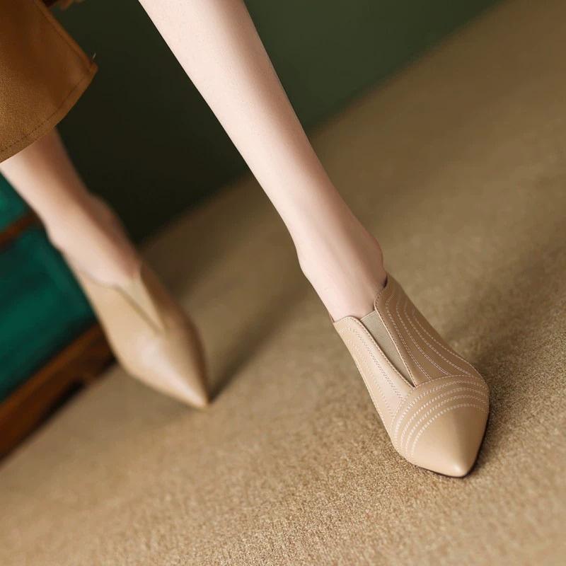 French Temperament Design Short Boots Women's Spring and Autumn 2025 New Pointed High Heels Thin Heel Small Ankle Women's Single Shoes