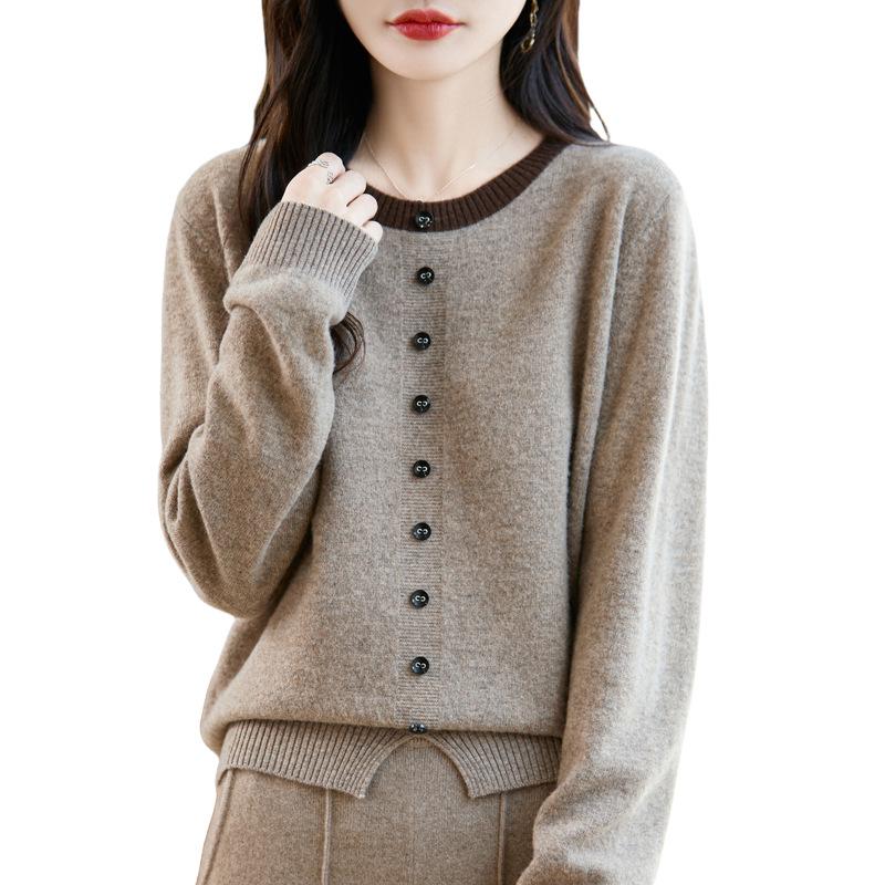 Women's Color Block Two-Piece Look Wool Sweater - Slim Fit, Loose, Round Neck Knitwear for Spring and Autumn