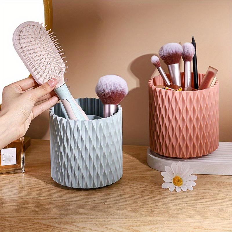 11,8 x 11,8 x 11,8 cm, 1 Stück, um 360 Grad drehbarer Make-up-Pinsel- und Stifte-Organizer mit großer Kapazität, multifunktionaler Halterbecher zur Aufbewahrung von Lippenstift und Augenbrauenstift.