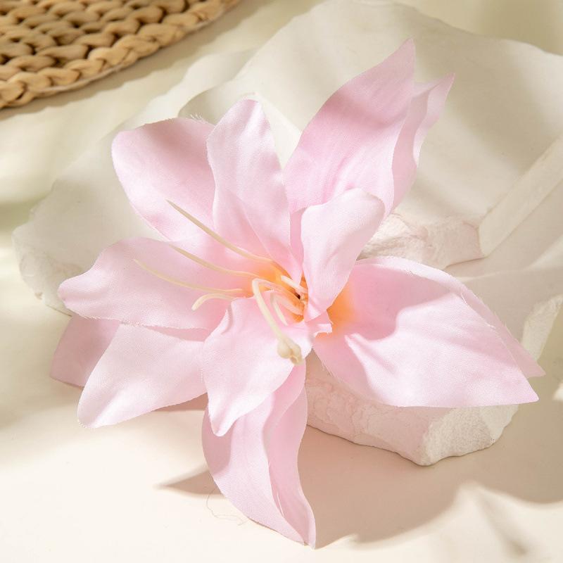 Holiday lily flower hairpin, small fresh and super fairy atmosphere simulation flower hairpin headgear female