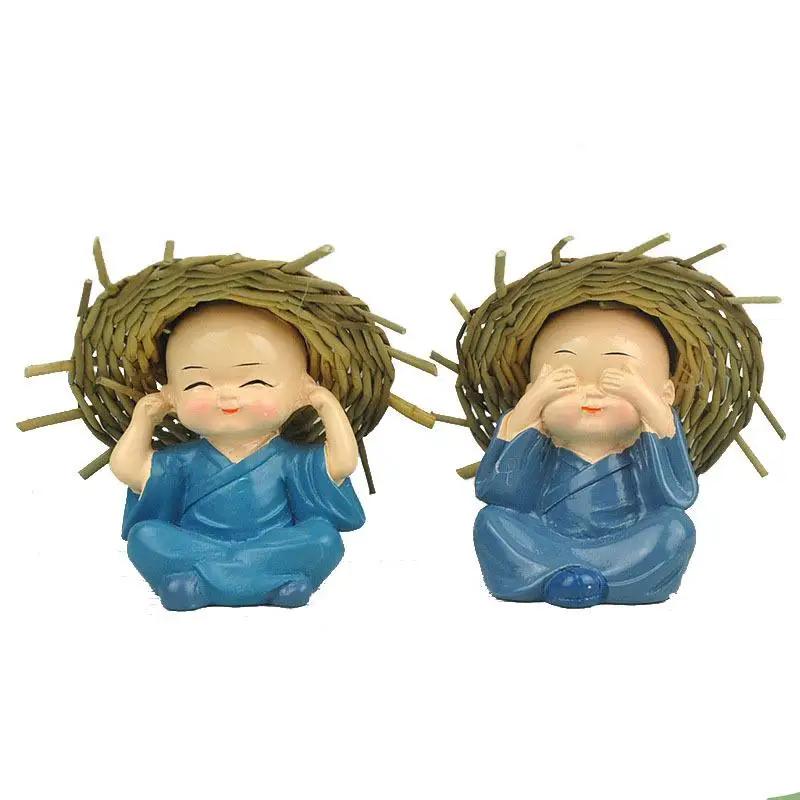 4Pcs Lovely Llittle Monk Shaolin Doll with Straw Hat Buddha Resin Statue Crafts Small Monks Table Ornaments Home Car Decoration