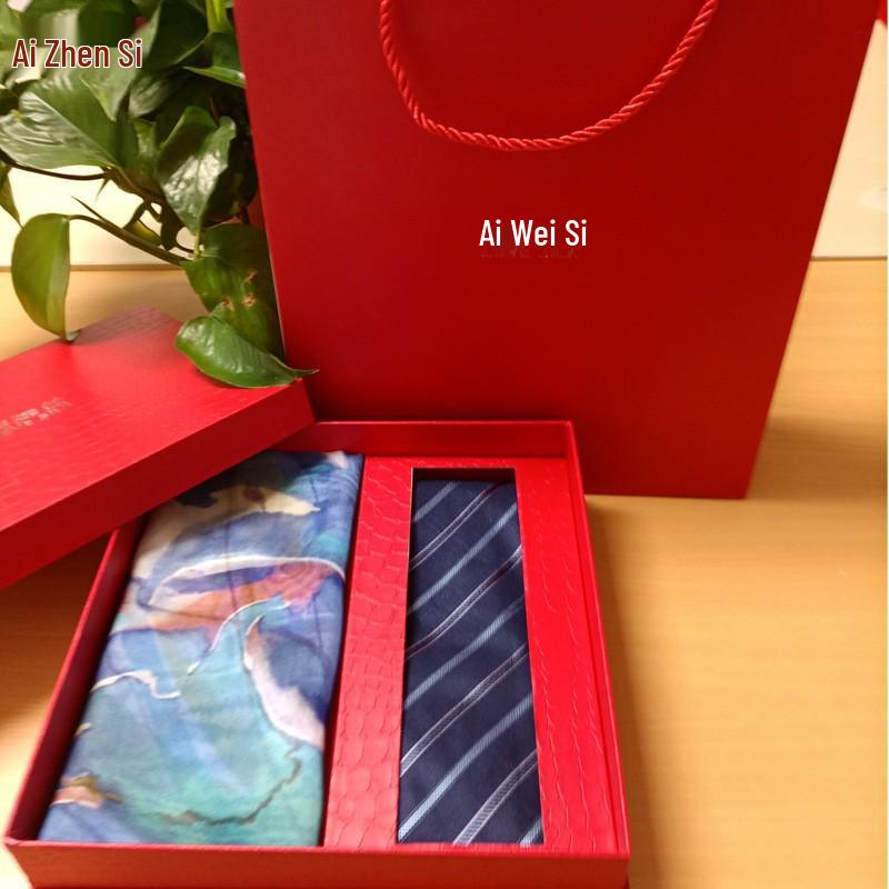 Chinese Silk Scarf  Tie Set: High-End Cultural Gifts for Men and Women
