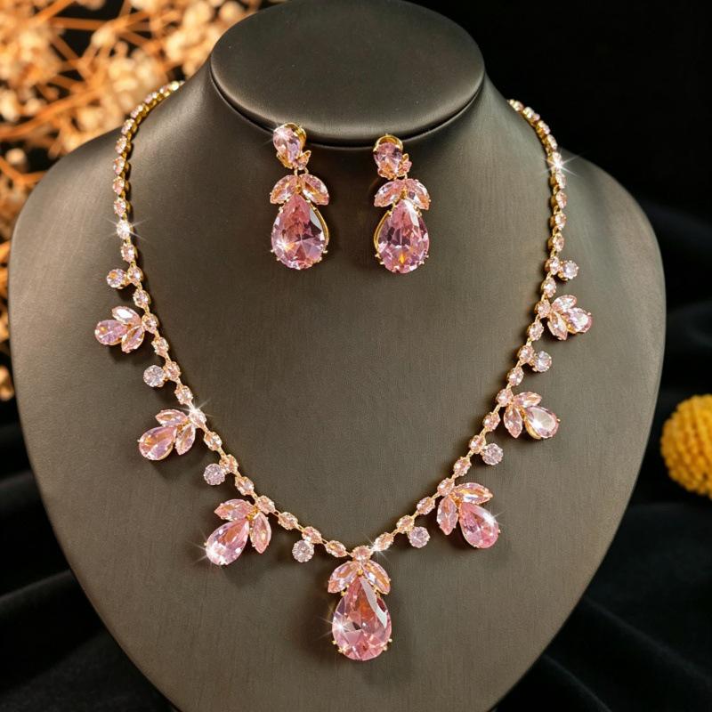 Elegant Crystal Necklace & Earrings Set for Weddings and Banquets