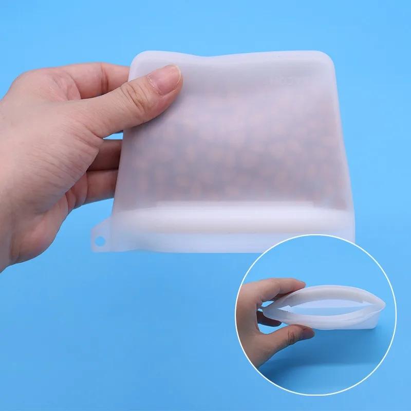 Pet Dog Food Bag Waterproof Pet Outdoor Training Dog Food Bag Cat Silicone Snack Bag Storage Pet Supplies
