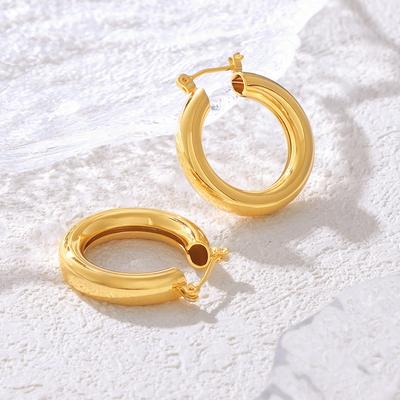 Koreanischer Stil Nische Geometrischer Schlichter Ring Hohl-Ohrringe Leichter Luxus Kalter Wind Kupfermaterial Vergoldet Schlichte Ohrringe