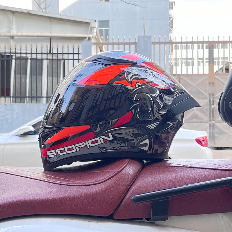 Motorcycle big tail helmet full helmet can be installed Bluetooth headset men's four seasons electric vehicle locomotive riding safety