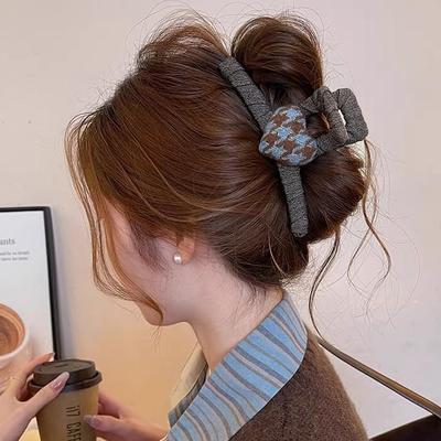 High-End Retro Plaid Heart Claw Clip for Thick Hair - Women's 2025 Hair Accessory