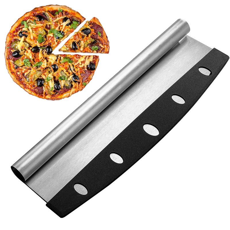 

16-дюймовый рокерный нож для пиццы - Острый нож-слайсер из нержавеющей стали, Защитный чехол, Можно мыть в посудомоечной машине серебряный