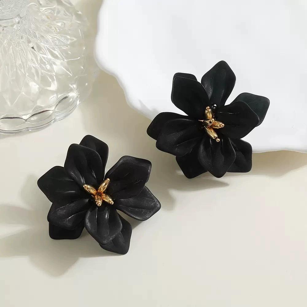 Exaggerate Acrylic Petal Clip On Earrings for Women New Modern Korean Fashion Non Pierced Ear Clips Girl Party Statement Jewelry