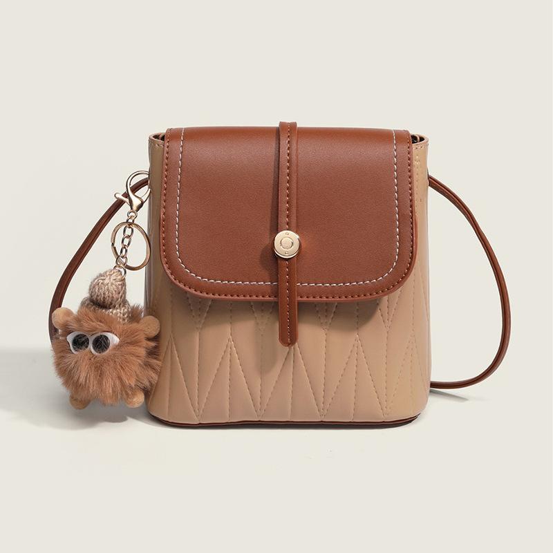 Autumn And Winter Cute Bucket Bag Female Simple Contrasting Color Flip Small Bag Niche High-End Versatile Messenger Mobile Phone Bag