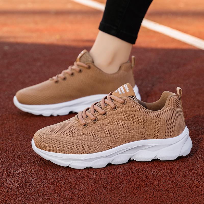 Ultra-light Sports New Breathable Mesh Surface, Light Soft Sole and Comfortable Student Casual Running Shoes