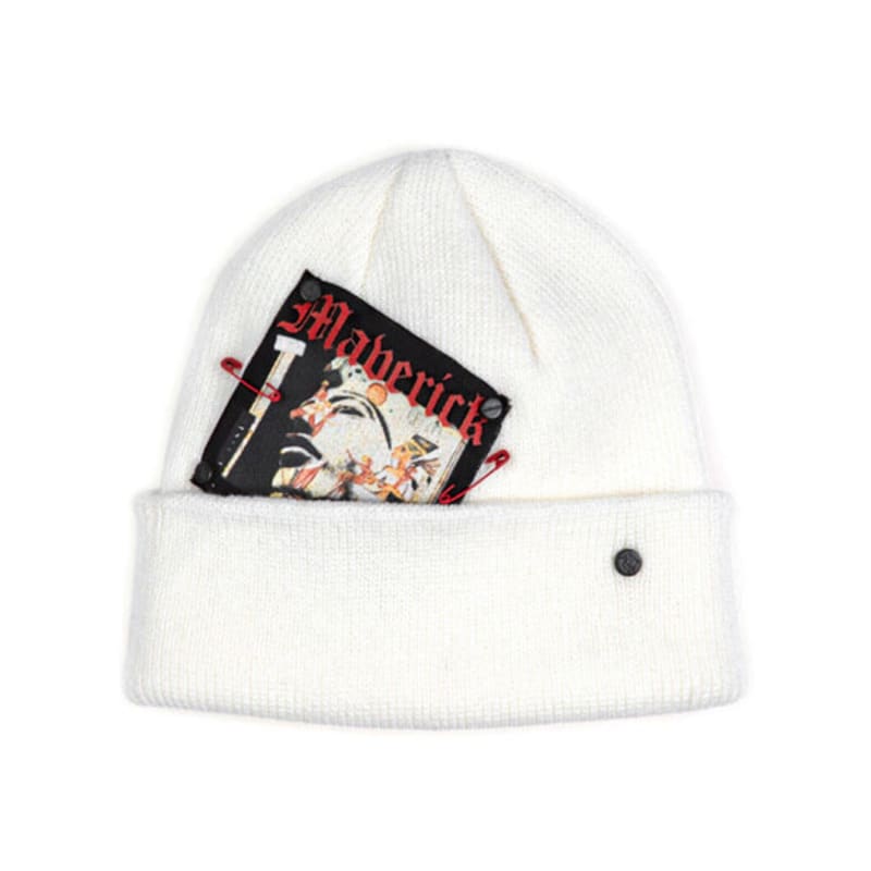 

Шапка бини BLACKBLOND BBD Maverick с нашивкой (белый) FREE