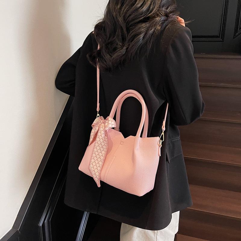 Large-capacity Bag Women's Spring and Summer Versatile 2025 New Simple Casual Shoulder Handbag Commuter Tote Bag