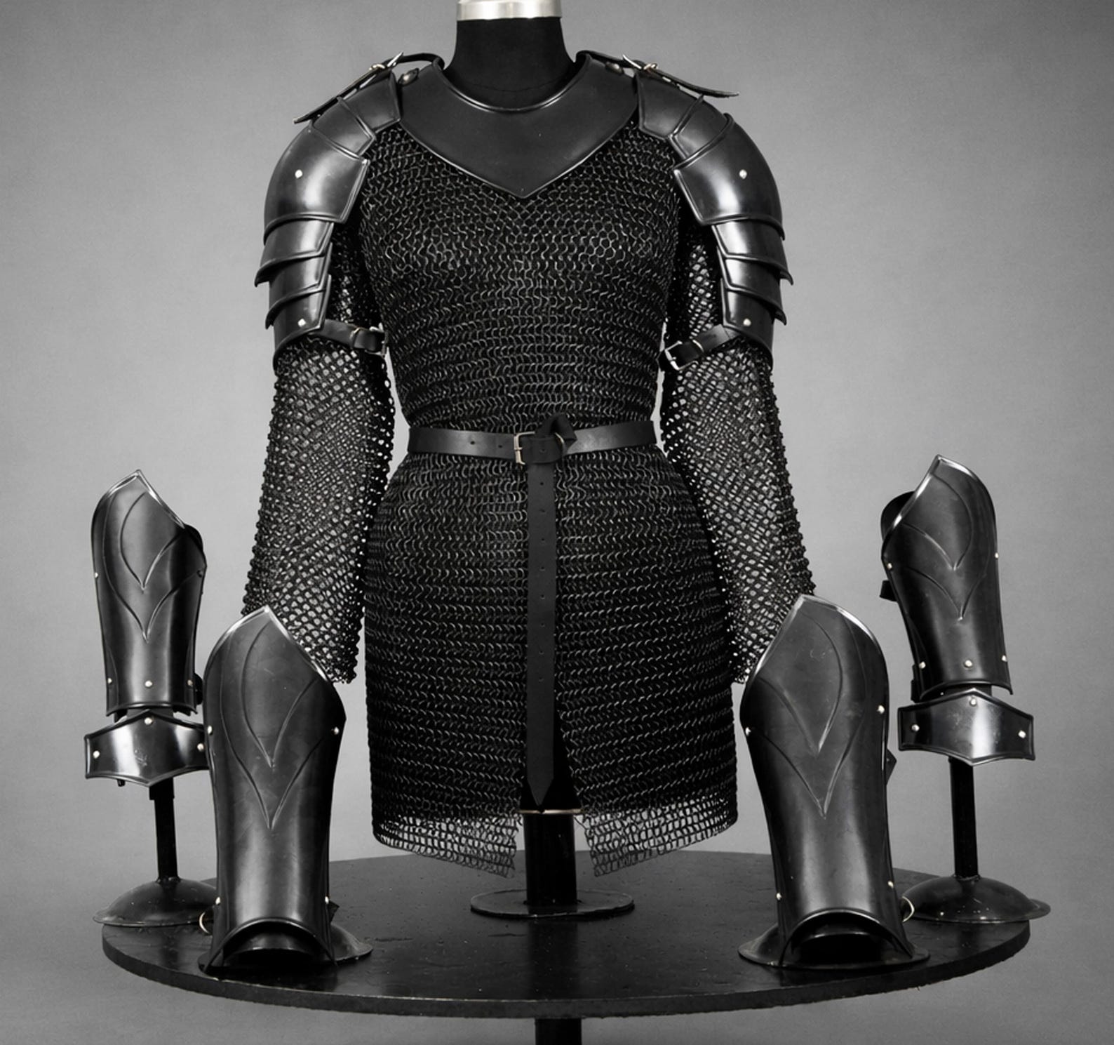 Female Medieval Knight Armor Blackened Steel Chainmail Warrior LARP Cosplay Costume