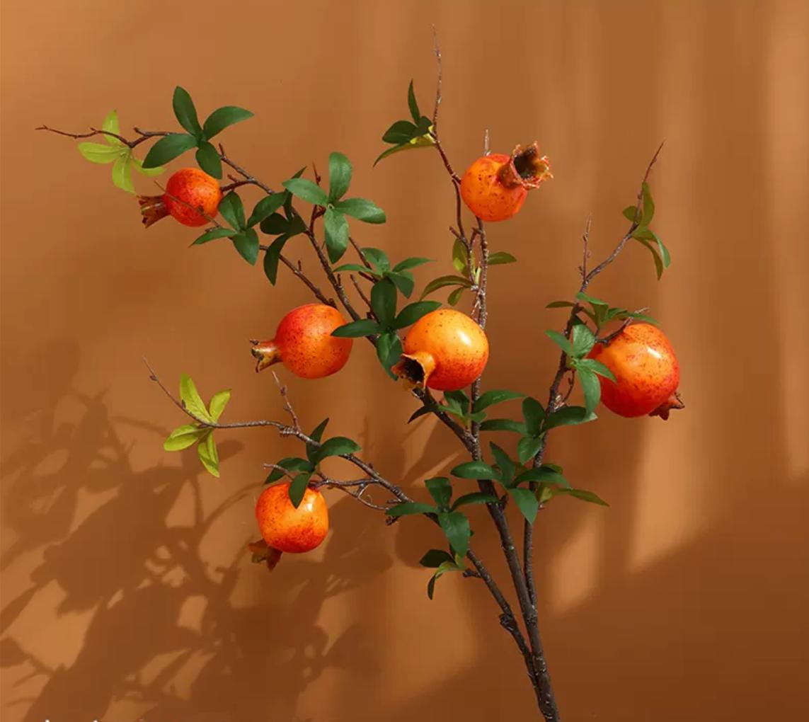 

Chinese-Style Persimmon and Pomegranate Flower Arrangement for Living Room or Dining Table