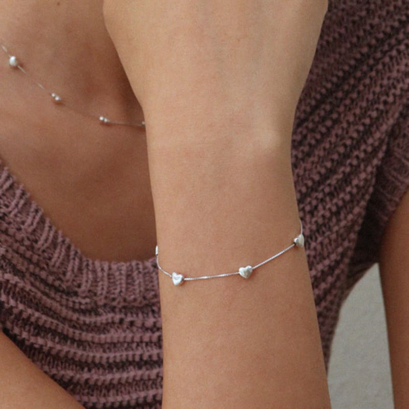 Less Is More Silver Heart Chain Bracelet
