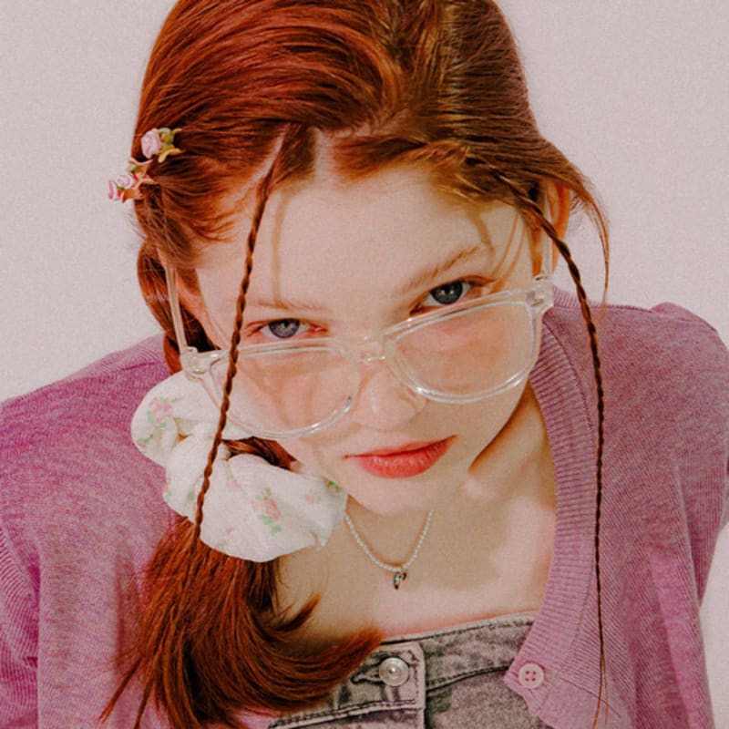 Mellotory Rose Soft Scrunchie (ivory)