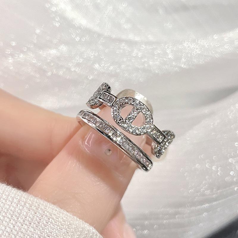 

Flowers Wrapped High-End Full Of Diamonds, Zircon Slightly Inlaid With Small Daisies, Open Ring, Gentle Temperament, Pig Nose, Ring, Woman Adjustable opening