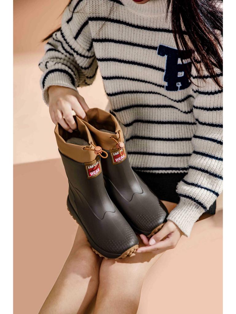 Unisex Baby-Regenstiefel - Kurz, Rutschfest, Winddicht, Aus einem Stück geformtes Gummi mit warmem Kordelzug am Knöchel.