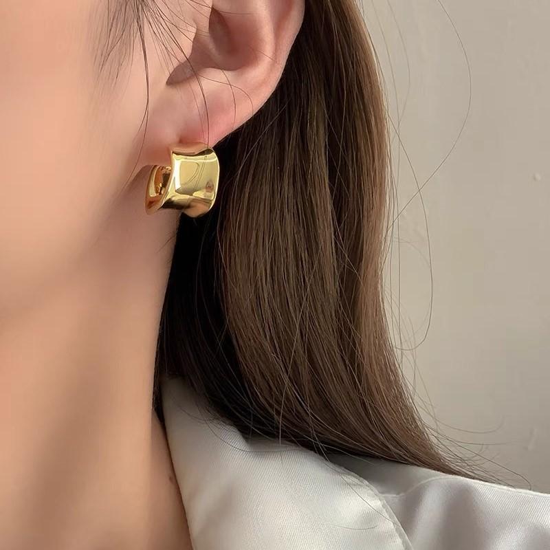ANENJERY Metal Glossy Chunky Earrings for Women Fashion Geometric Golden Silver Color Earrings Jewelry Brincos