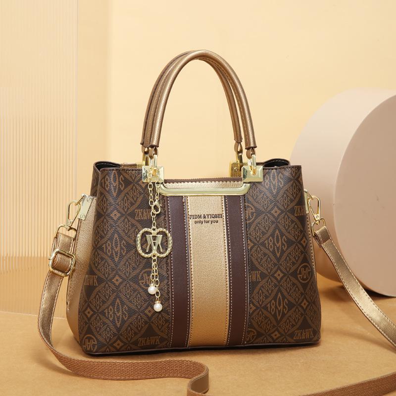 

Сумка Женская Большая Вместимость Сумка-тоут 2025 Новая Нишевая Мода Цветок Повседневная На Плечо Кроссбоди Тренд Сумка