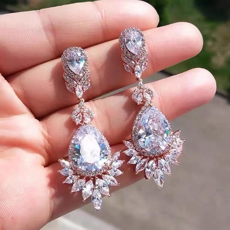 

Японские и корейские серьги-гвоздики, женские роскошные цирконы, полностью усыпанные бриллиантами, длинные серьги-гвоздики, женские высококлассные серьги для банкета и ночного клуба.