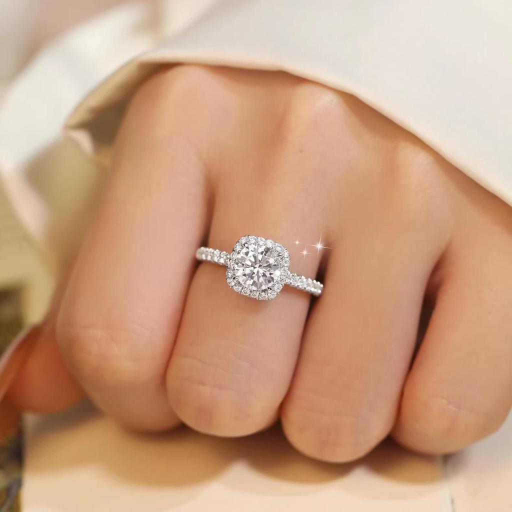 Pang Dong Lai Moissanite Square Sugar Ring: Luxurious Four-Claw, 1-Carat Ring for Girls
