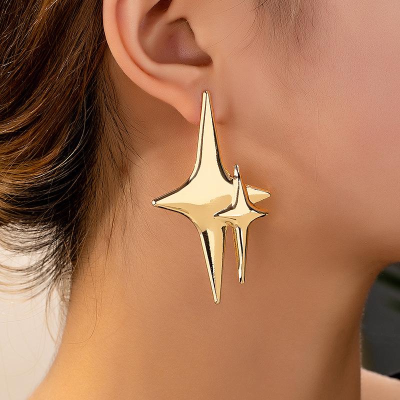 Retro Geometric Star Stud Earrings: Bold, Luxurious Fashion Jewelry