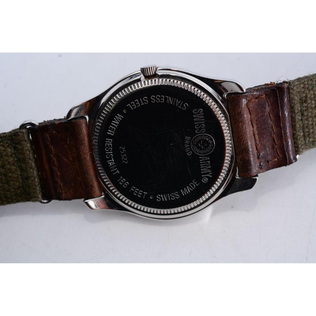 Used VICTORINOX 25322 Crusader Quartz Watch Men's Operating Item