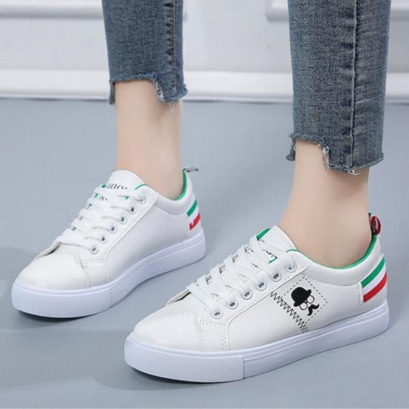 Dámské tenisky Prodyšné Studentské Ležérní Sportovní Obuv pro Dívku Baleríny Dámské Bílá PU Kůže Vulkanizovaná Obuv Klasika Desginer