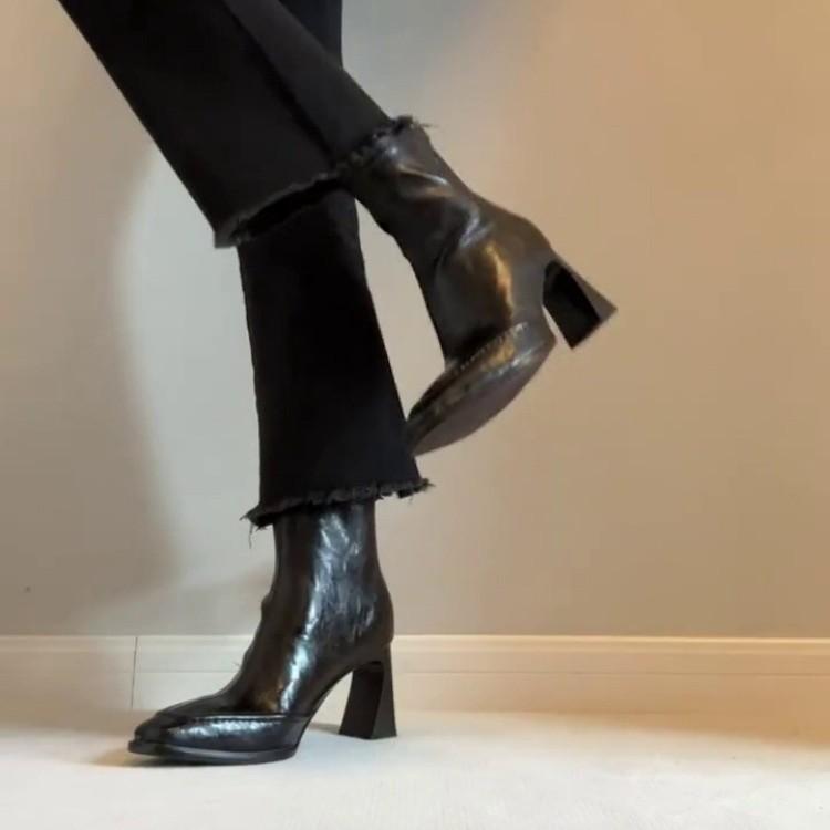 Verze z ovčí kůže~ Korejská verze vysokých bot s hranatou špičkou a tenkým podpatkem dámské retro britského temperamentu zadní zip vysoký podpatek