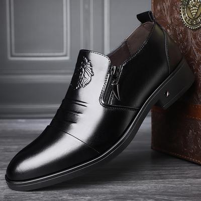 2024 Frühling und Herbst Neue Herrenkleid Lederschuhe Herren Britische Business Spitzschuhe Geprägte Mode Fußschuhe 1016