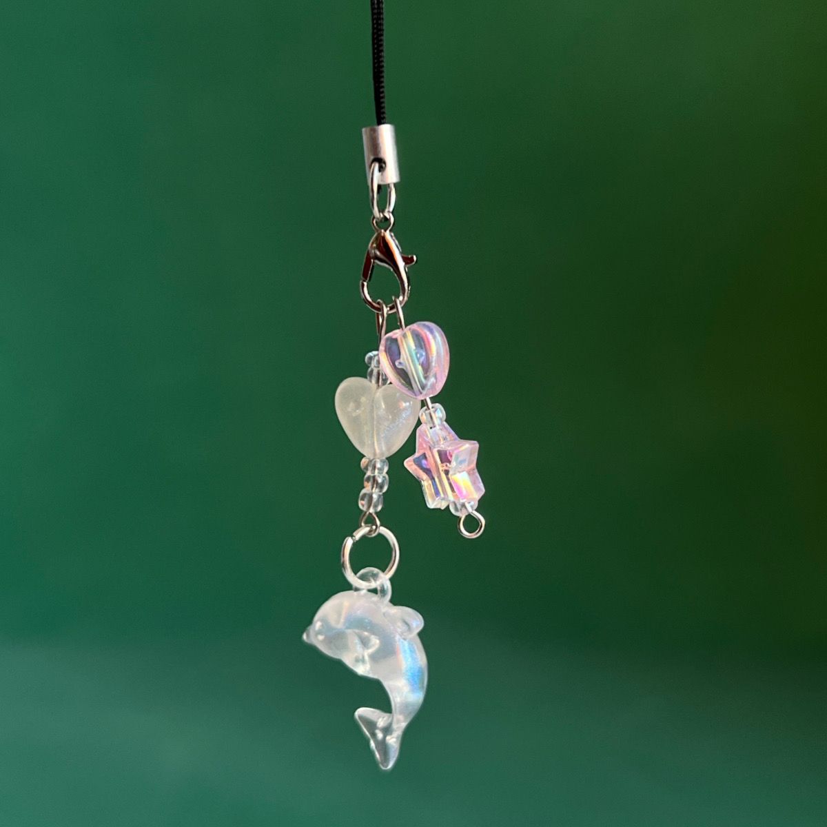 

Cute Dolphin Charms Phone Pendant Kawaii Cases For iP 17 15 Airpod Earphones Schoolbag Bottle Ins Korea Original New Accessories pc