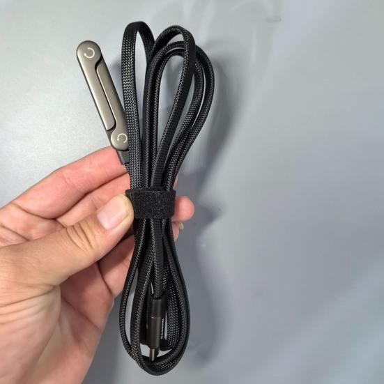 240W/65W 2-in-1 Ladekabel mit integriertem Handy-Ständer Geflochtenes Schnellladekabel 360 Grad verstellbar Geflochtenes Nylonkabel für Smartphones Tablets