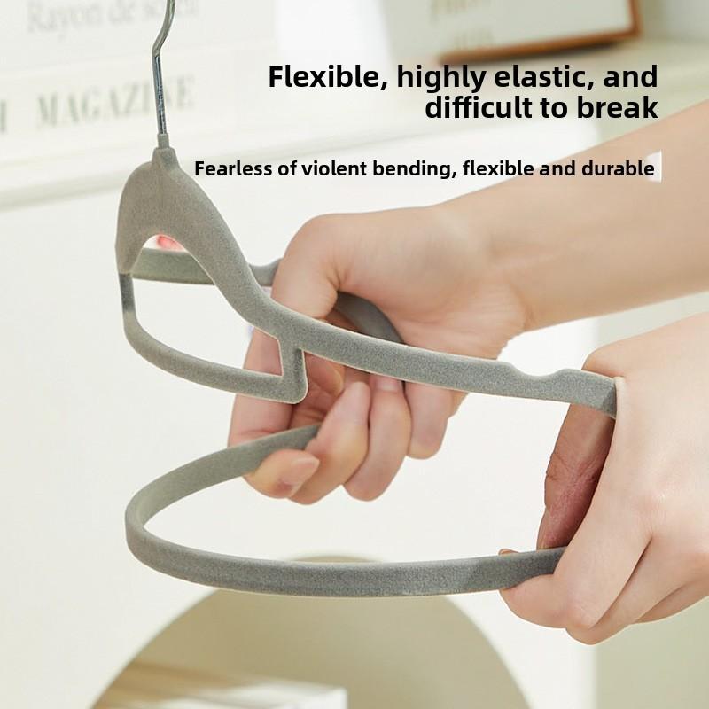 Modern Minimalist Plastic Hanger Pack With Nonslip Velvet Coating For Home Closet Organization