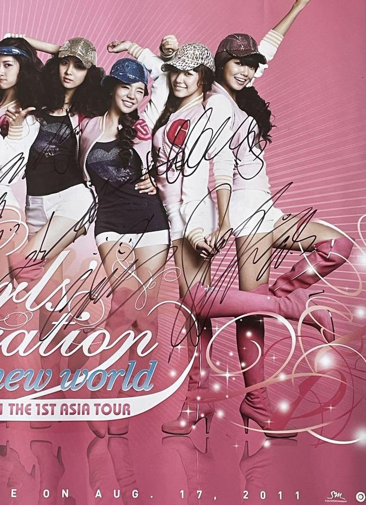 [USED] Girls' Generation In to the World Poster Signed