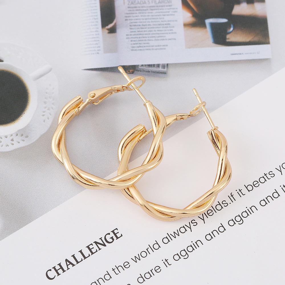 Trendy Geometric Twist Hoop Earrings: Stylish Metal Accessories for Women