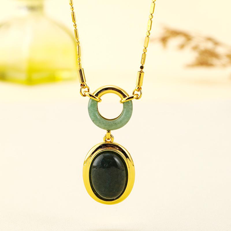 Women's Light Luxury Design Elegant Necklace Fashionable And Versatile Niche Design Sense Sweater Chain Daily Accessories