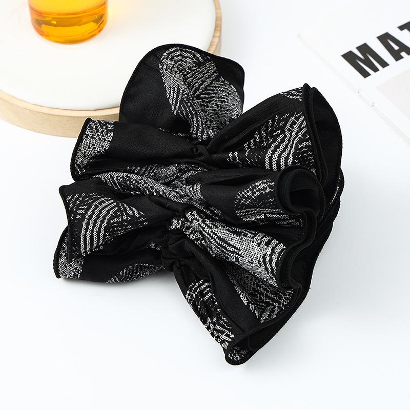 

Retro Ink Wash Print Hair Tie - Black & White Korean Fashion Accessory чорний