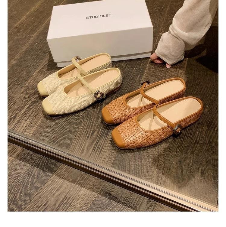 Grape Mother with the Same Height Increased by 5cm~ Leisure and Vacation Style Straw Woven Square Head Sandals Lazy Half Drag Women Summer Versatile