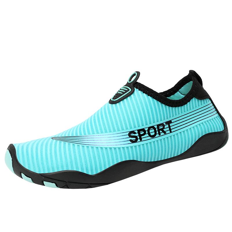 

Unisex Slip-On Water Shoes Breathable Stretch Fabric Non-slip Sole Aqua Socks Lightweight Sneakers 46 світло-синій колір