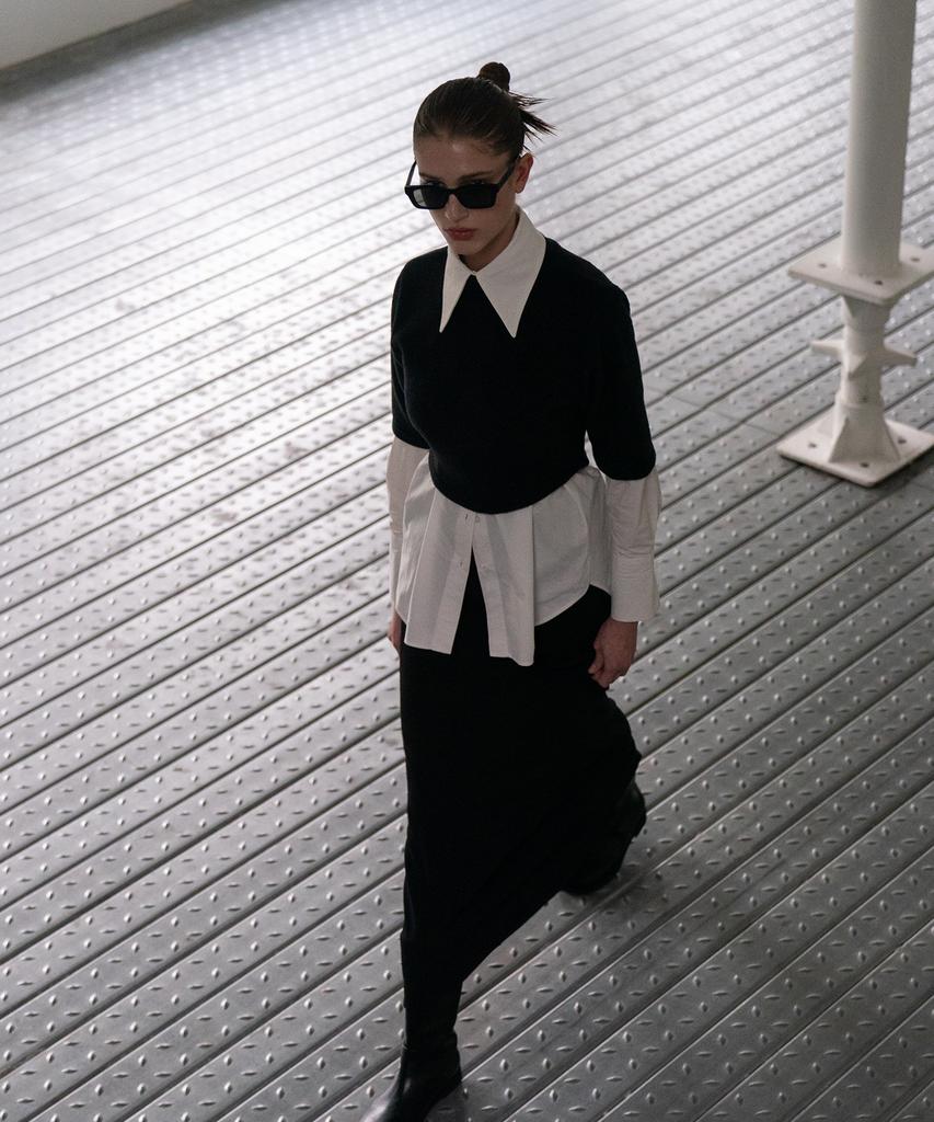 320SHOWROOM Mock Neck Short Sleeve Knit Black
