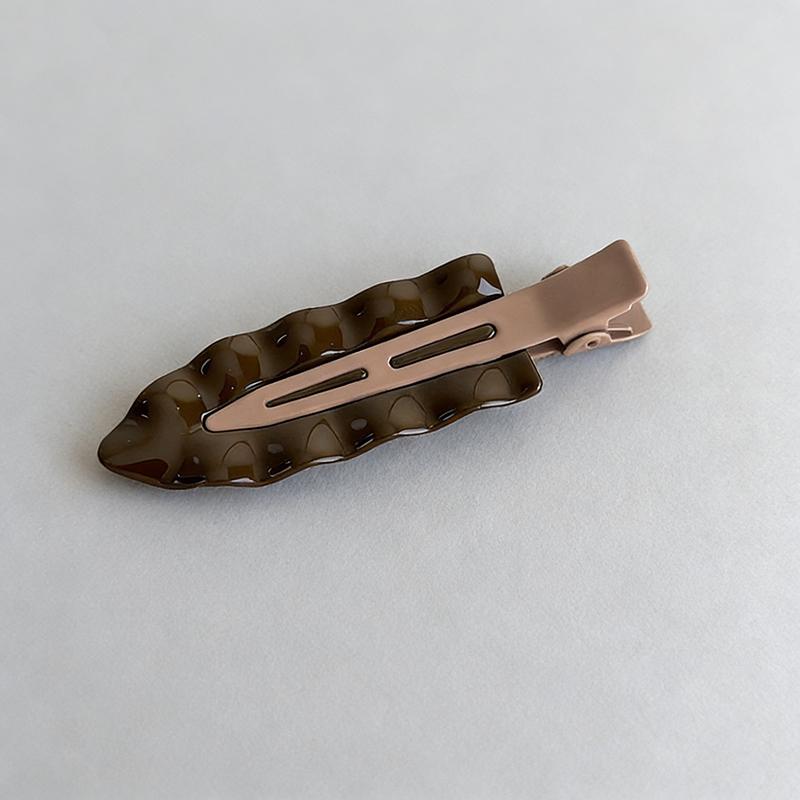 Elegant Metallic Brown Bangs Hair Clip for Women Side-Swept Bangs Clip Wavy Straight Hair Clip Flyaway Hair Tamer Hair Accessory кофейный