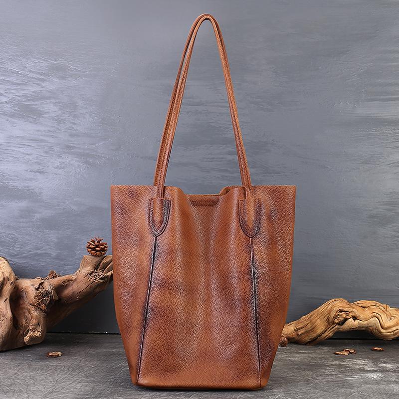 

Vintage Large Capacity Bucket Bag for Autumn and Winter, Trendy and Versatile Commuting Shoulder Bag, High-end Tote Bag коричневий