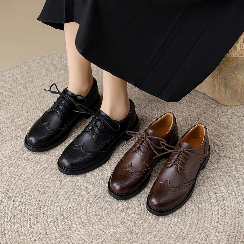 Fashion 2025 New Spring Genuine Leather Loafers Women Round Toe Shoes for Women Comfort Women Pumps Belt Buckle Leather Shoes